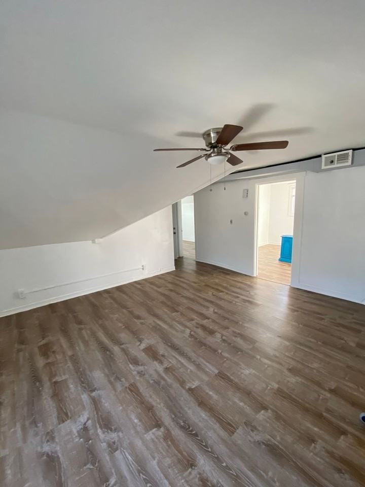 97 Bristol St - Photo 4 of 13