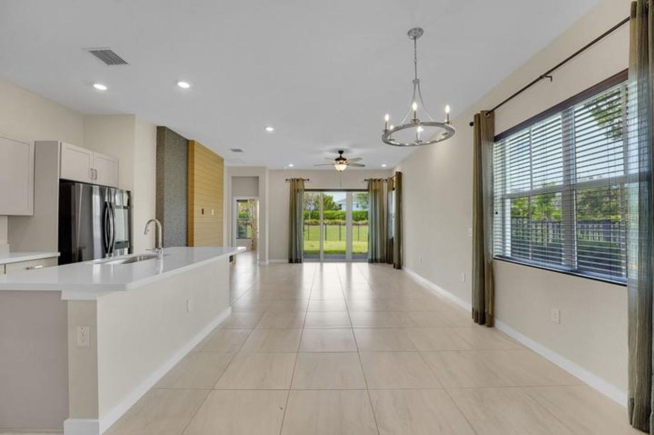 19515 Weathervane Way - Photo 3 of 19