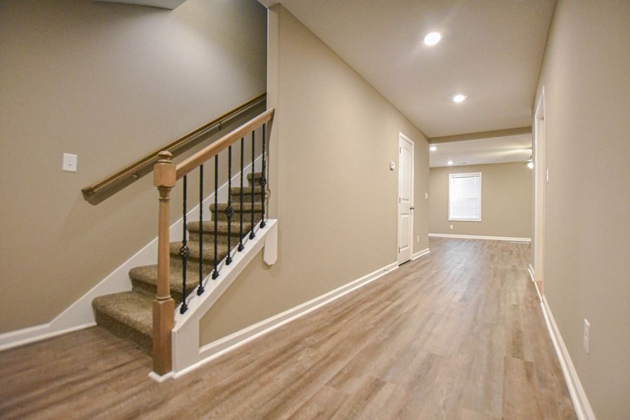 135 Country Ln #504 - Photo 2 of 13