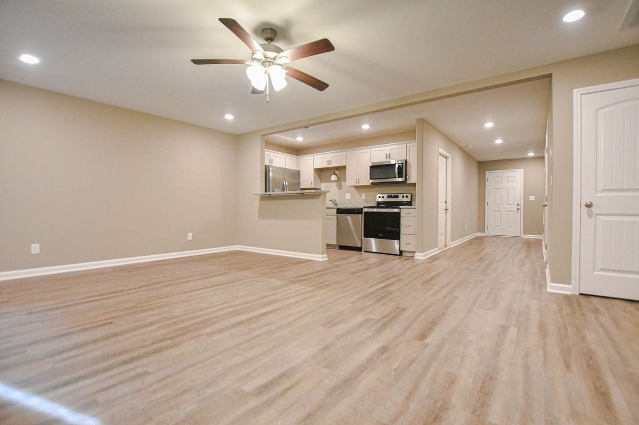 135 Country Ln #504 - Photo 5 of 13