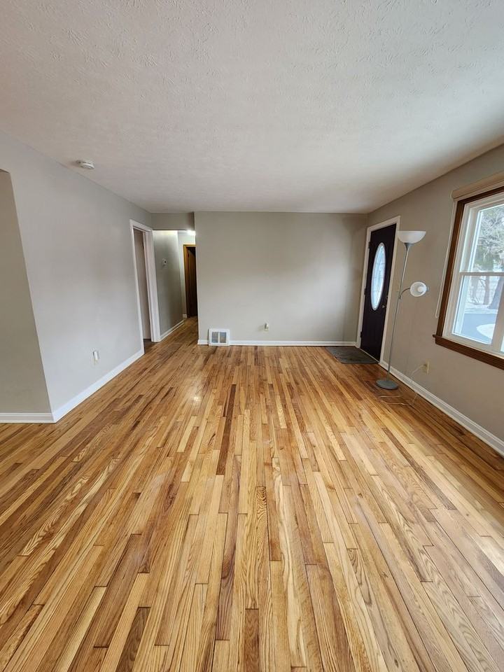 6920 Som Center Rd - Photo 4 of 50