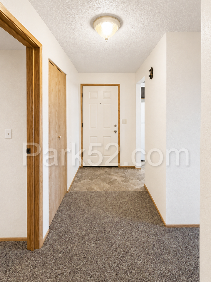 5001 S Orchard St #D - Photo 5 of 18