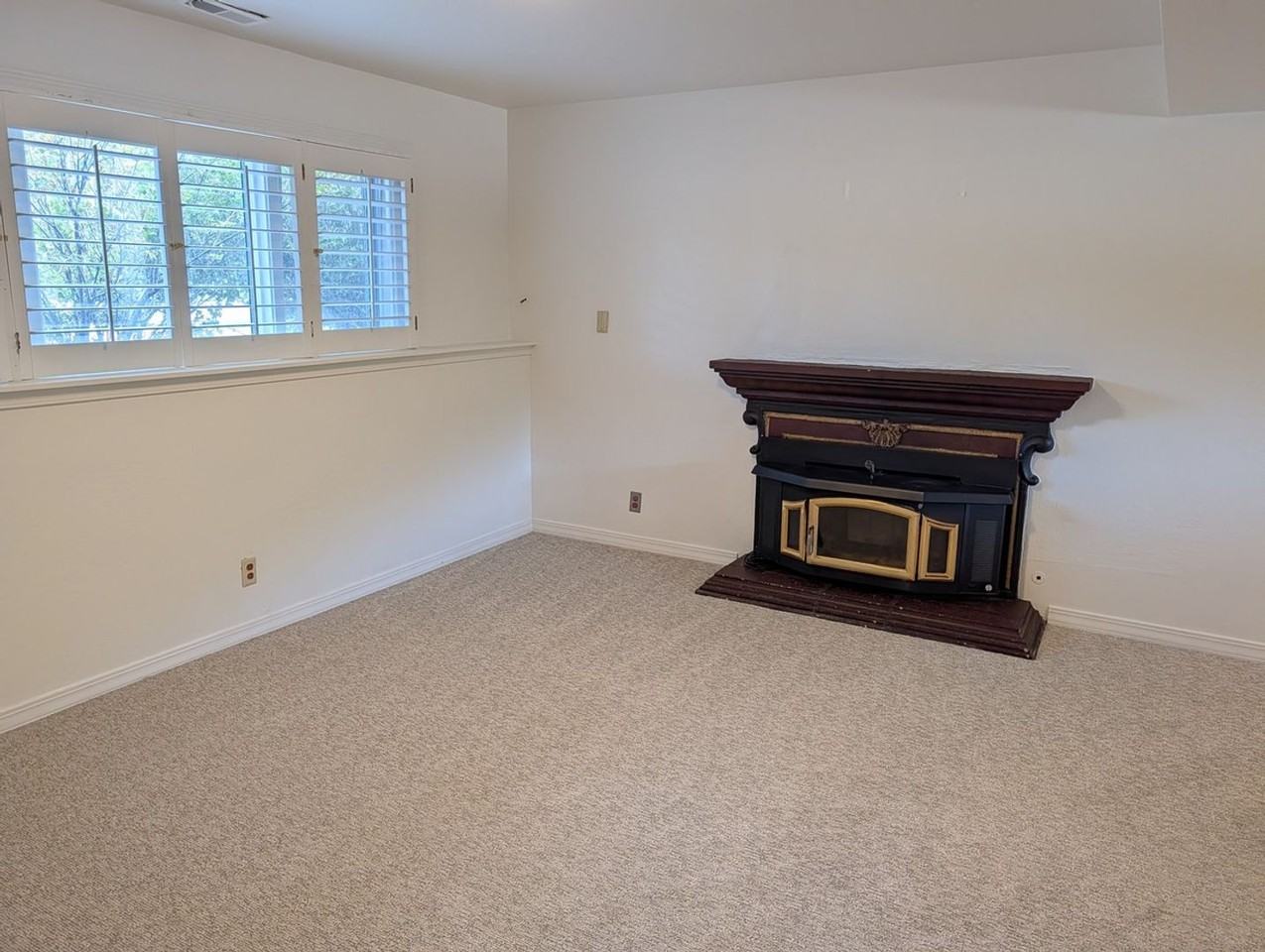 2833 Hackney Ct - Photo 7 of 14