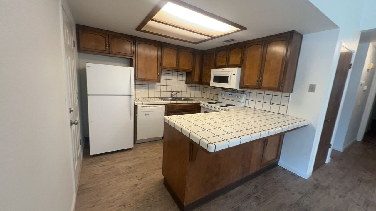 2860 St Phillip Dr - Photo 5 of 26