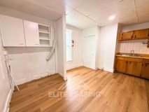 1529 SW Polk - Photo 1 of 1