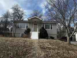 featured image of 718 N 86th St