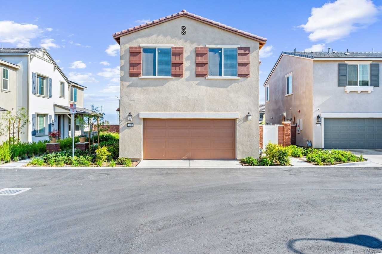 16616 Strategy Pl - Photo 2 of 36