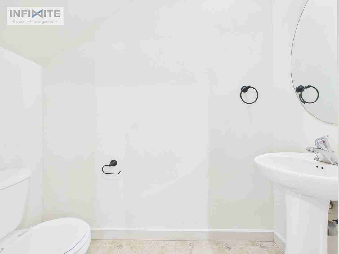 935 Forestglen Dr #C3 - Photo 6 of 18