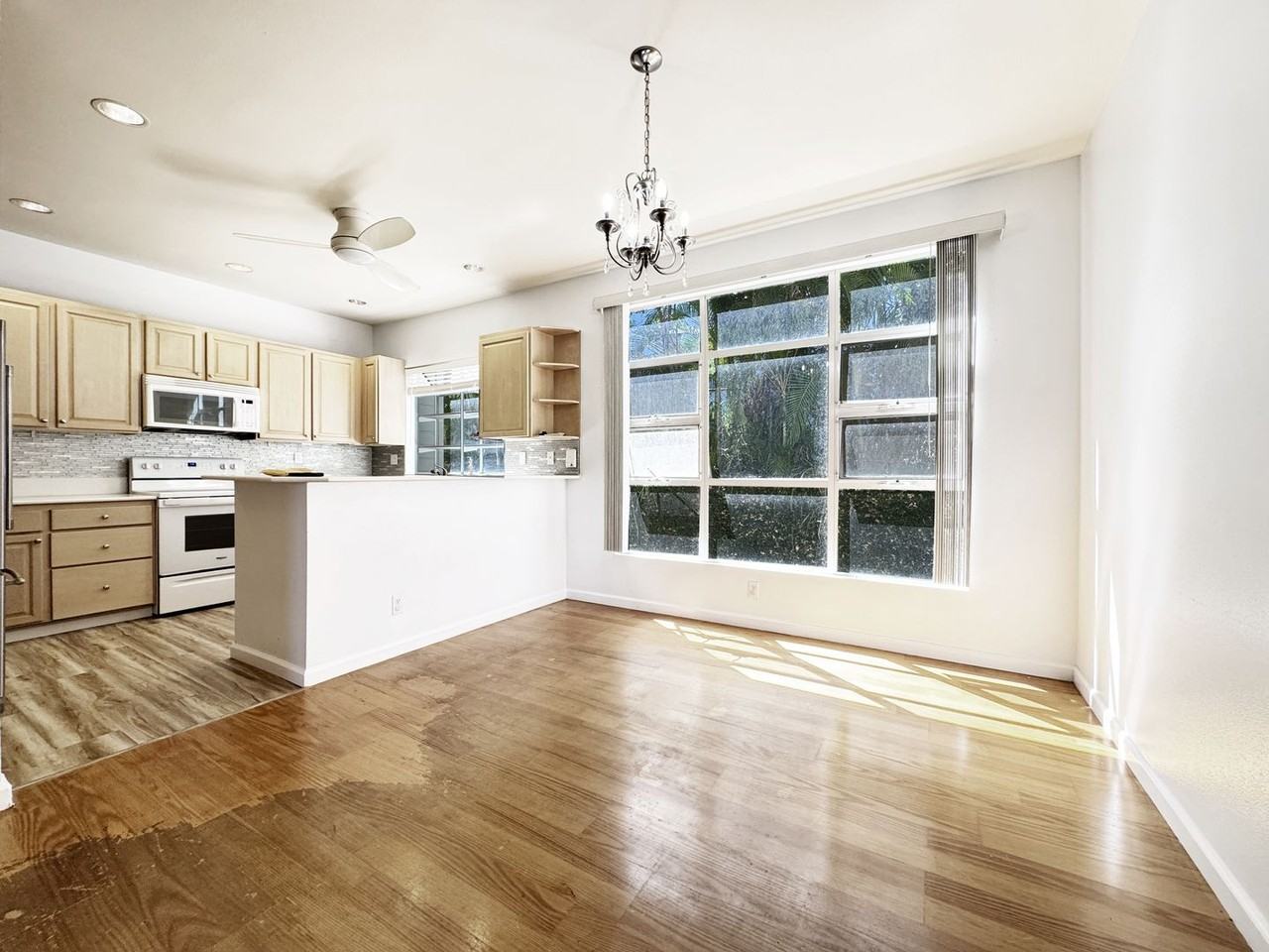 1340 Moanalualani Pl Apt C #4C - Photo 3 of 24
