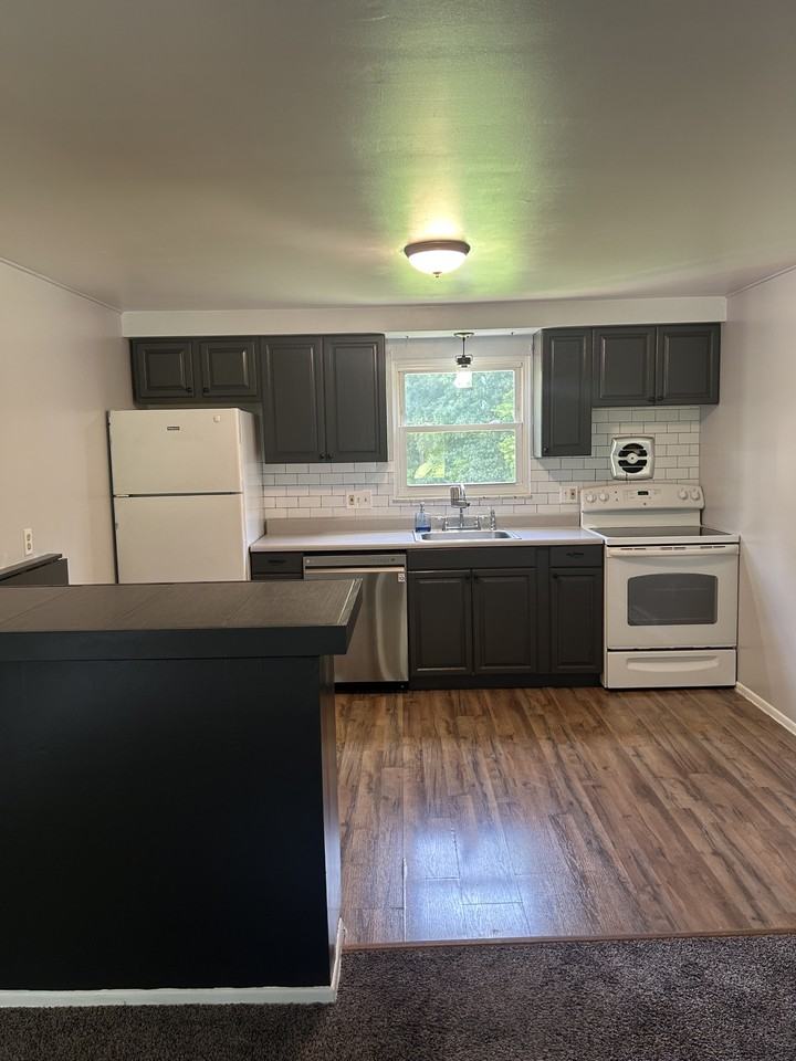 63 Bock Ln #B - Photo 2 of 9