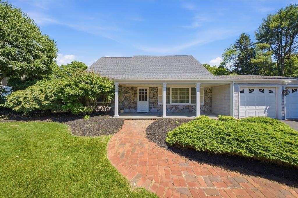 139 Sycamore Cir #NA - Photo 2 of 18