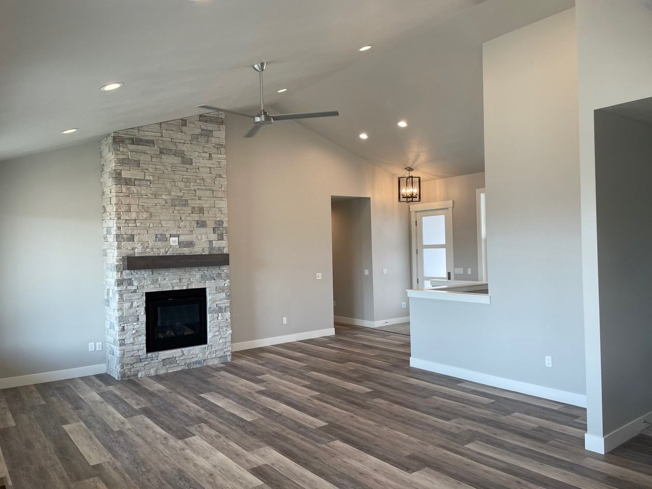 1354 E 670 N #NA - Photo 4 of 17