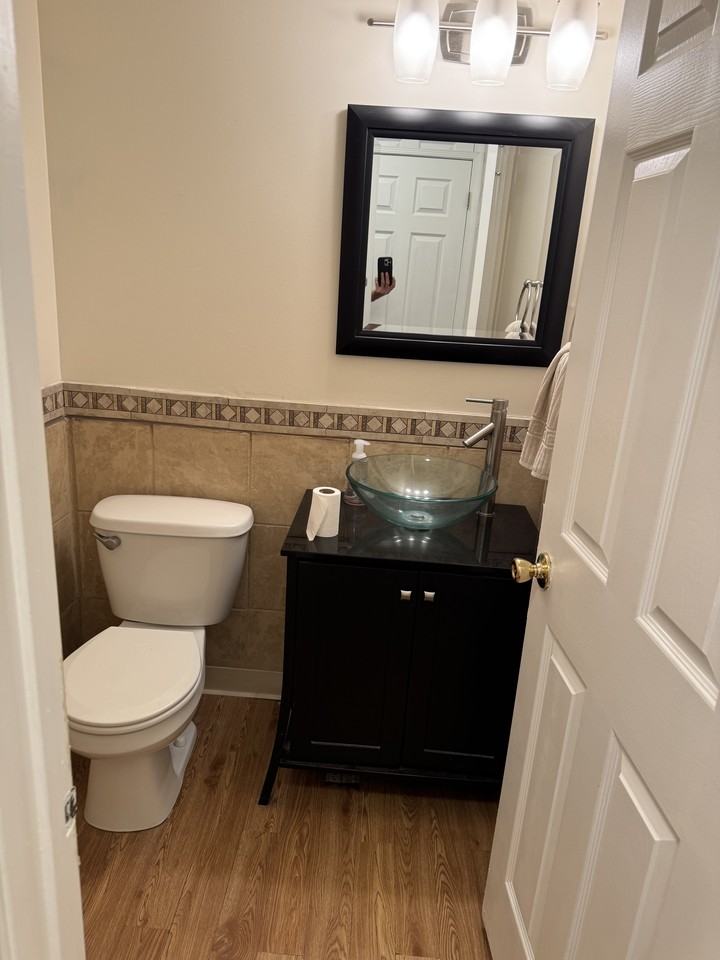 3 Eaton Ct - Photo 3 of 16