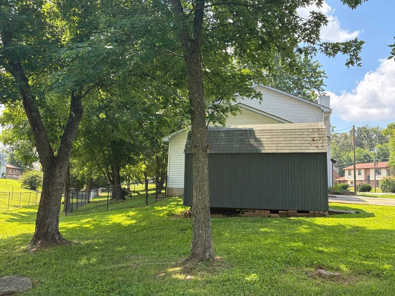 964 Timberwood Dr - Photo 5 of 50