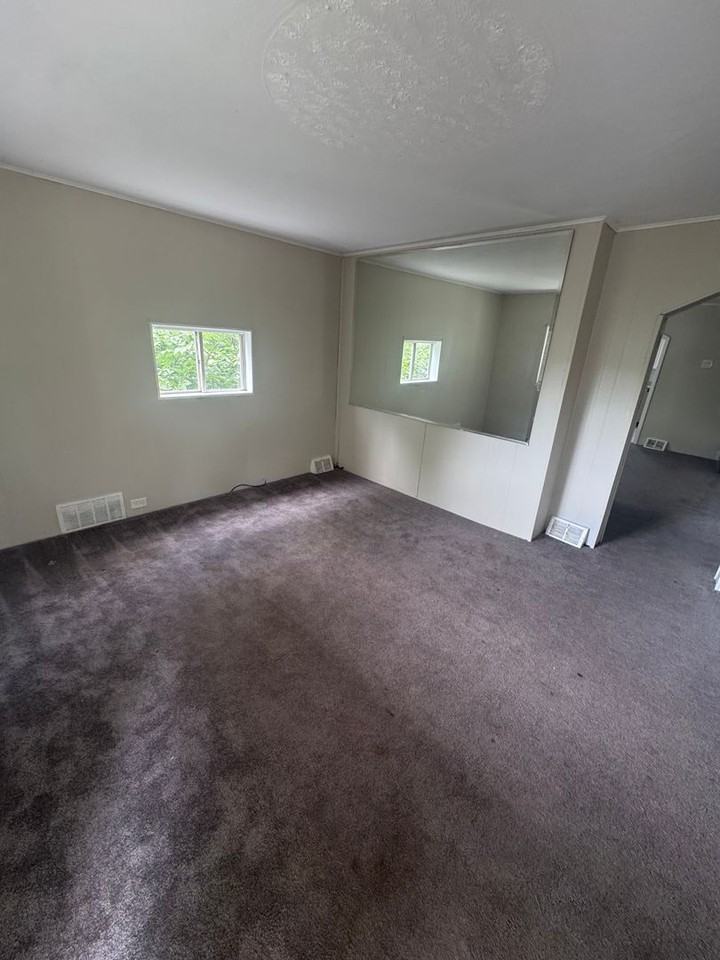 421 High St - Photo 3 of 11