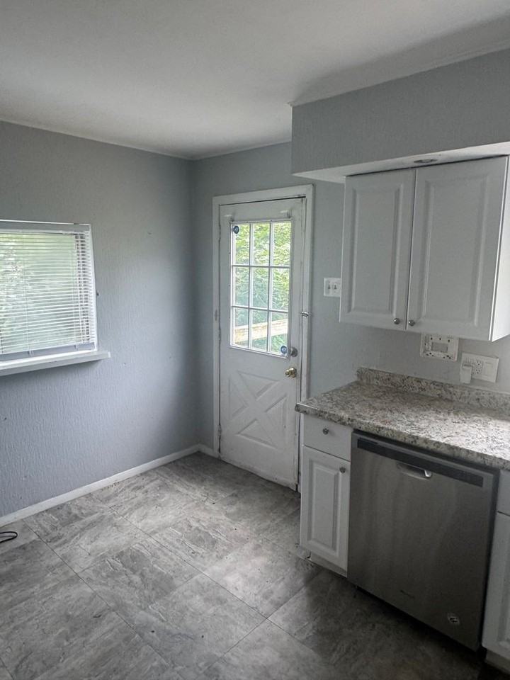 421 High St - Photo 6 of 11