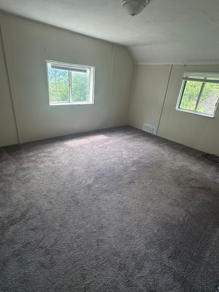 421 High St - Photo 7 of 11