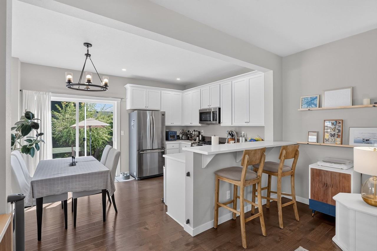 1698 Ne 80th Ave - Photo 5 of 18