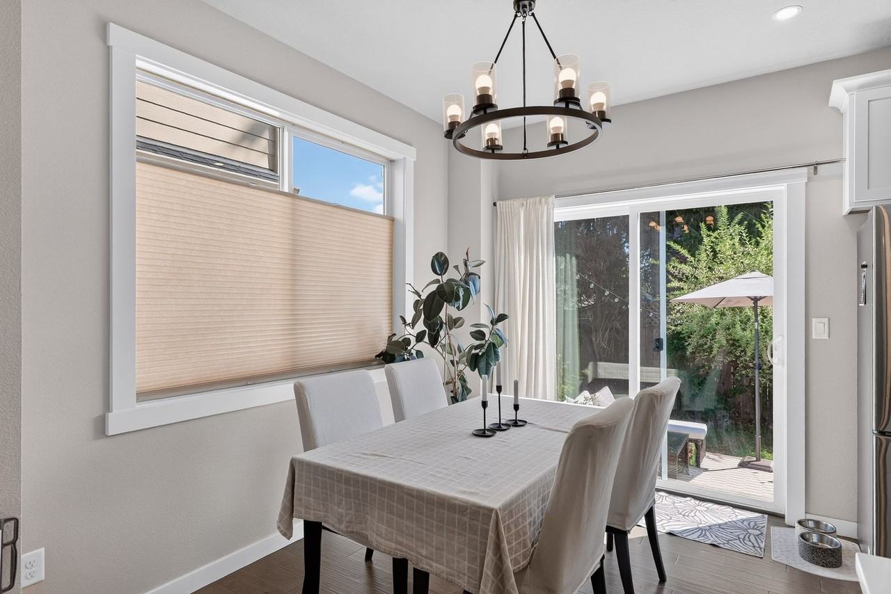 1698 Ne 80th Ave - Photo 7 of 18