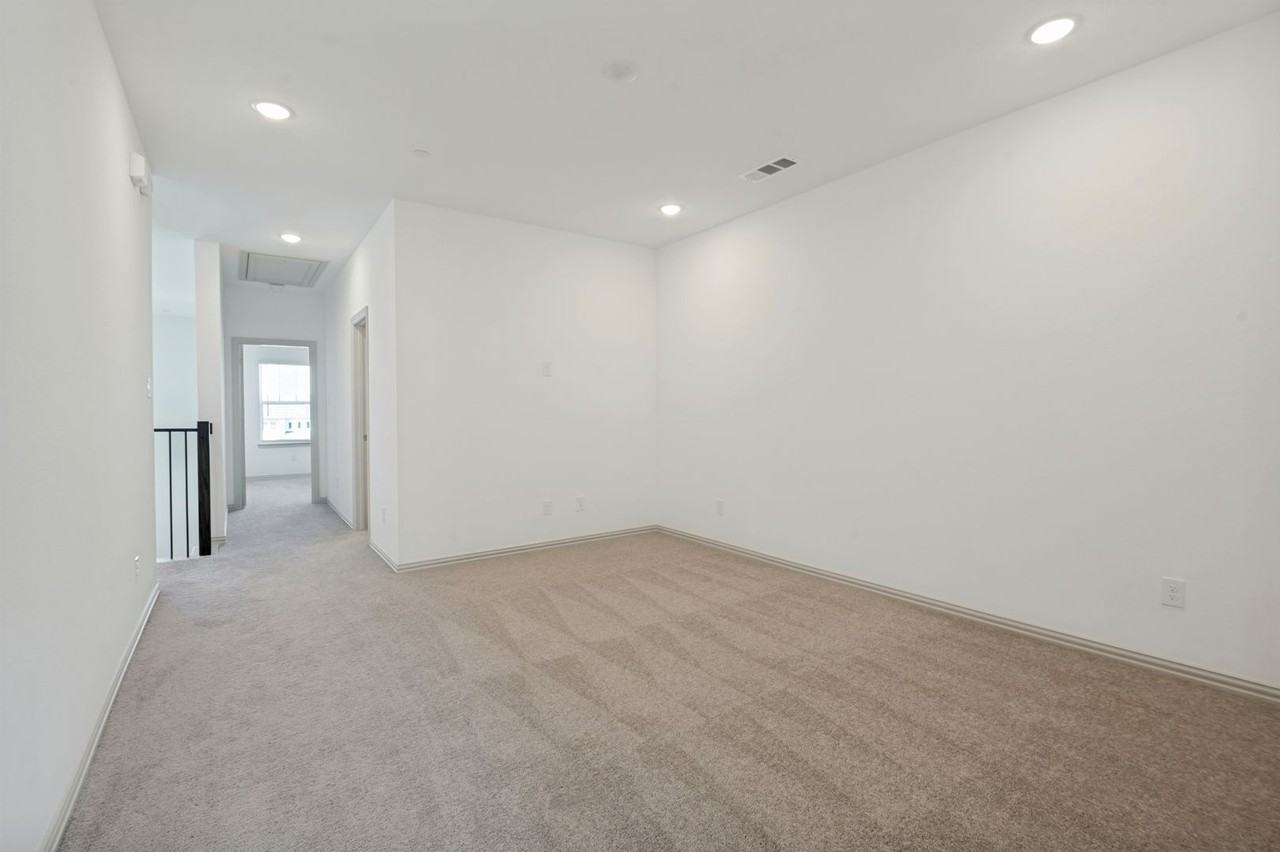 8895 Stablehand Mews - Photo 5 of 19