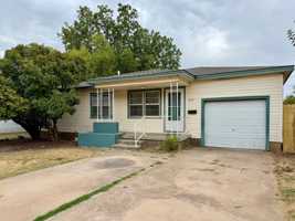 featured image of 1218 Nw Logan Ave