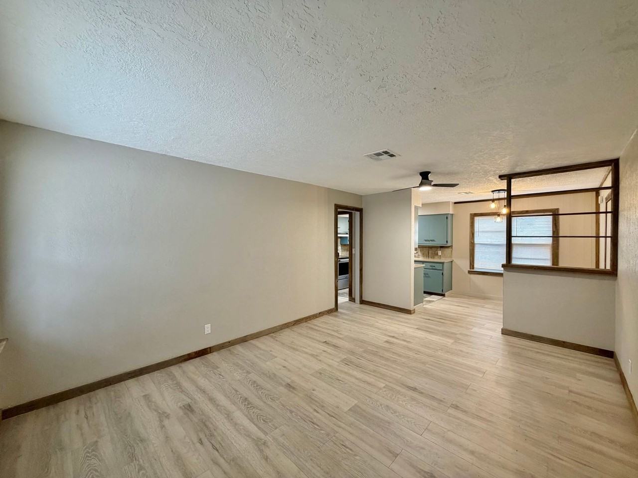 1218 Nw Logan Ave - Photo 4 of 23
