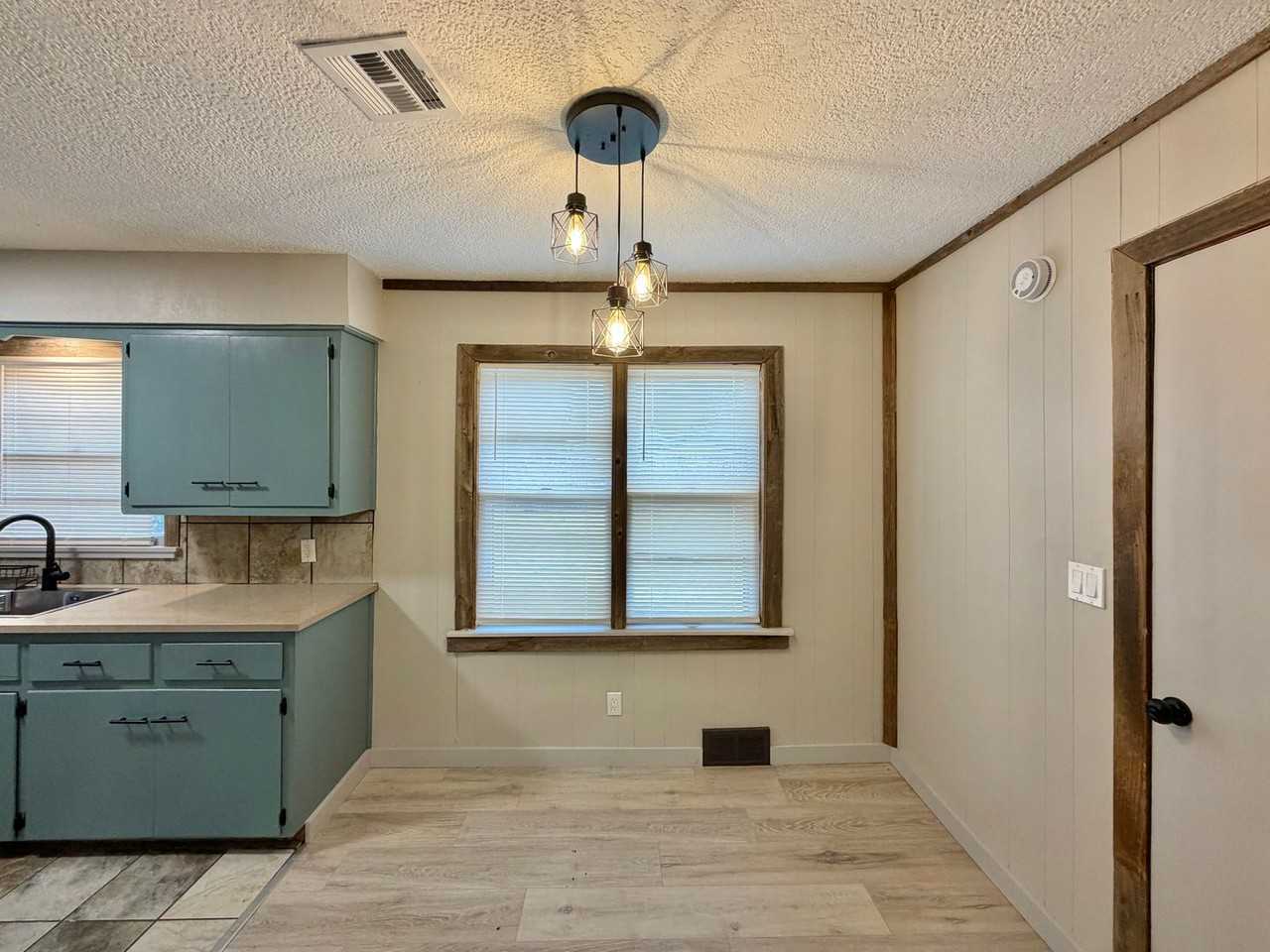 1218 Nw Logan Ave - Photo 6 of 23