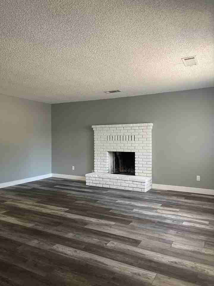 4626 Red Bluff St - Photo 6 of 15