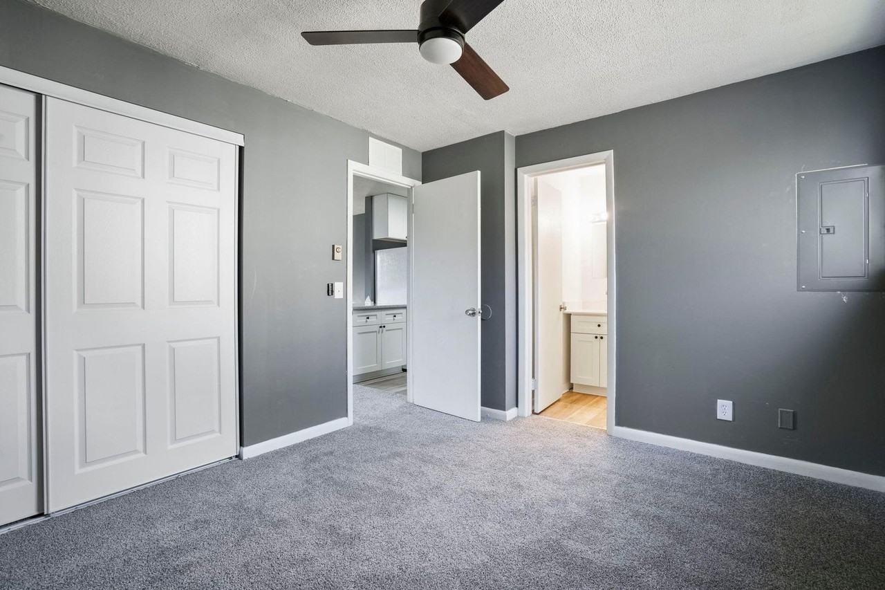 28 S Williams St - Photo 4 of 5