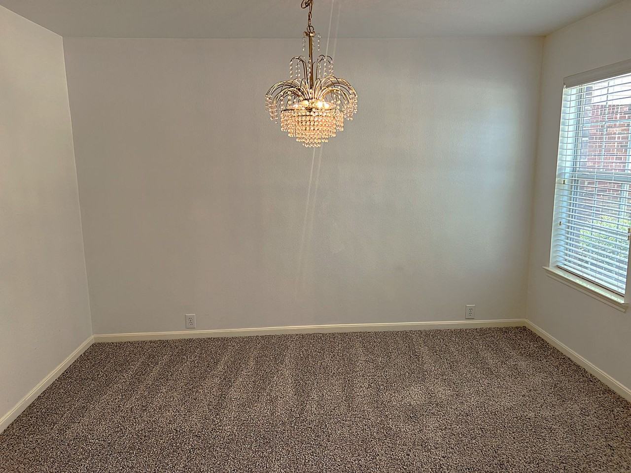 4714 Glencastle Ct - Photo 3 of 43