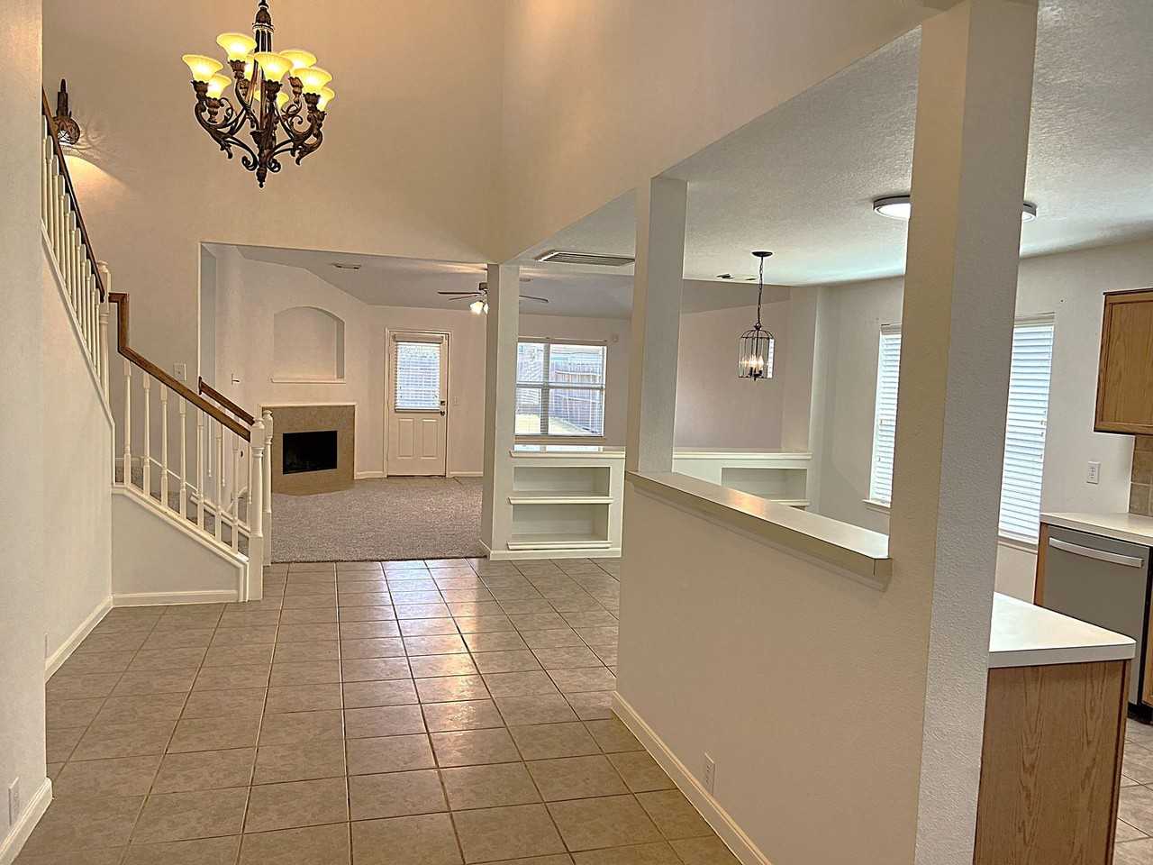 4714 Glencastle Ct - Photo 4 of 43