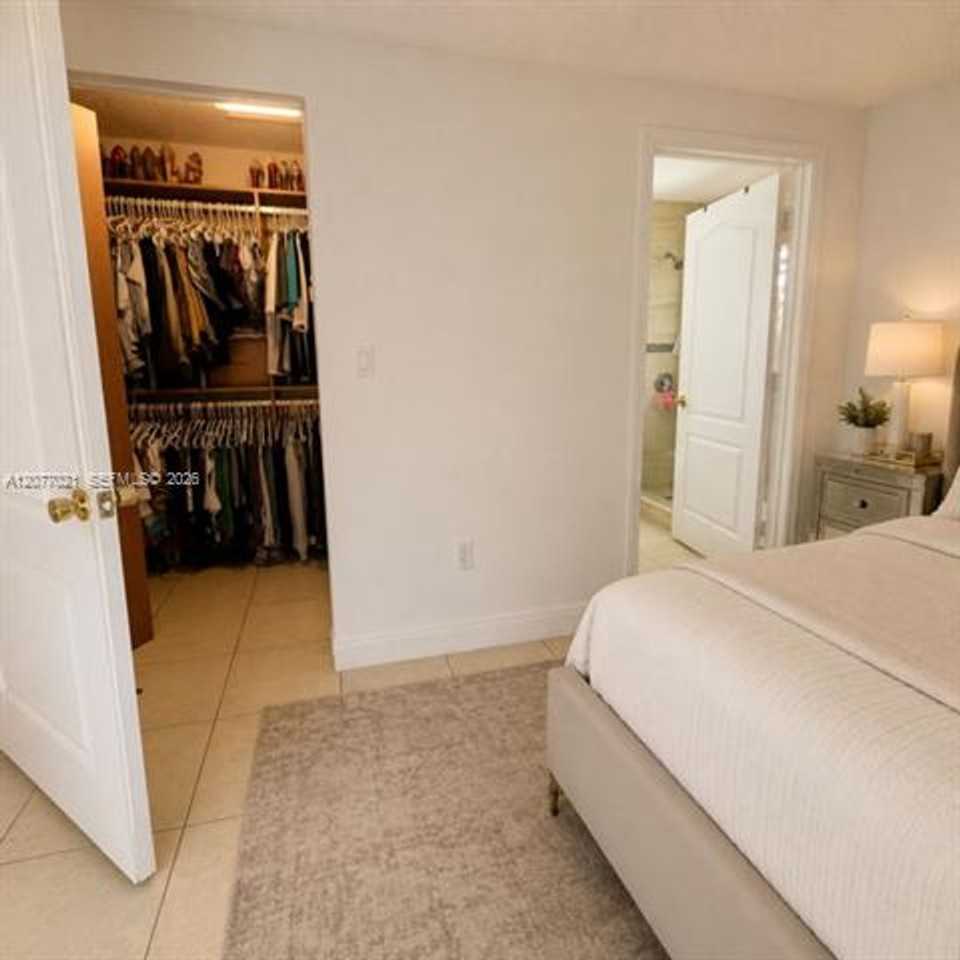7821 Nw 194th St #0 - Photo 7 of 12