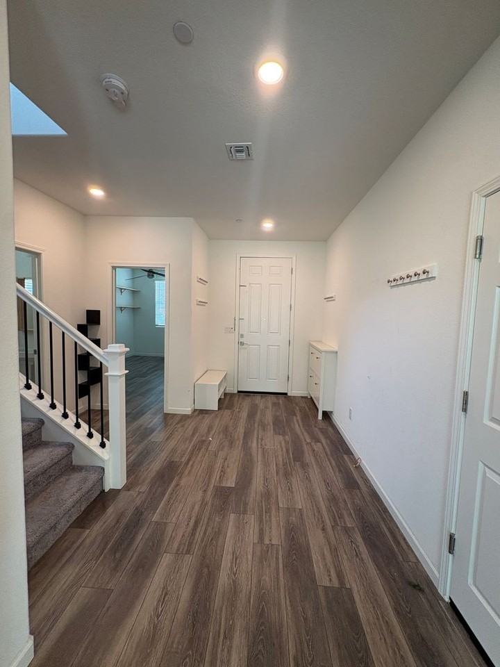 7976 Cobb St - Photo 3 of 18
