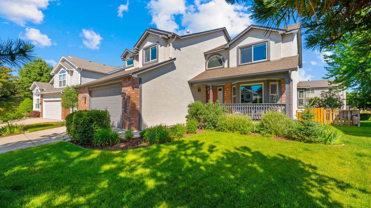 15390 Paddington Cir - Photo 2 of 50