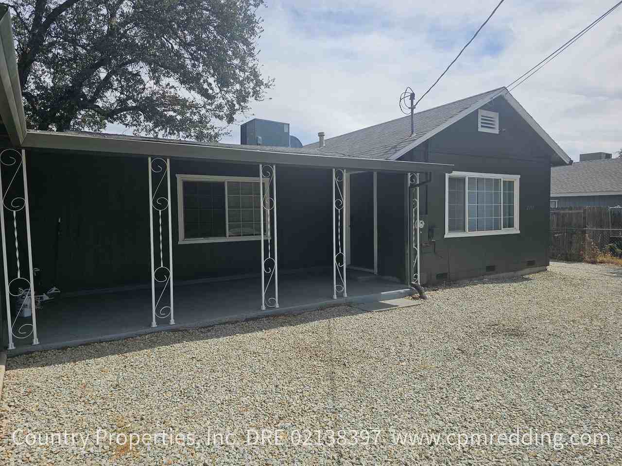 2711 Reservoir Ln - Photo 3 of 32