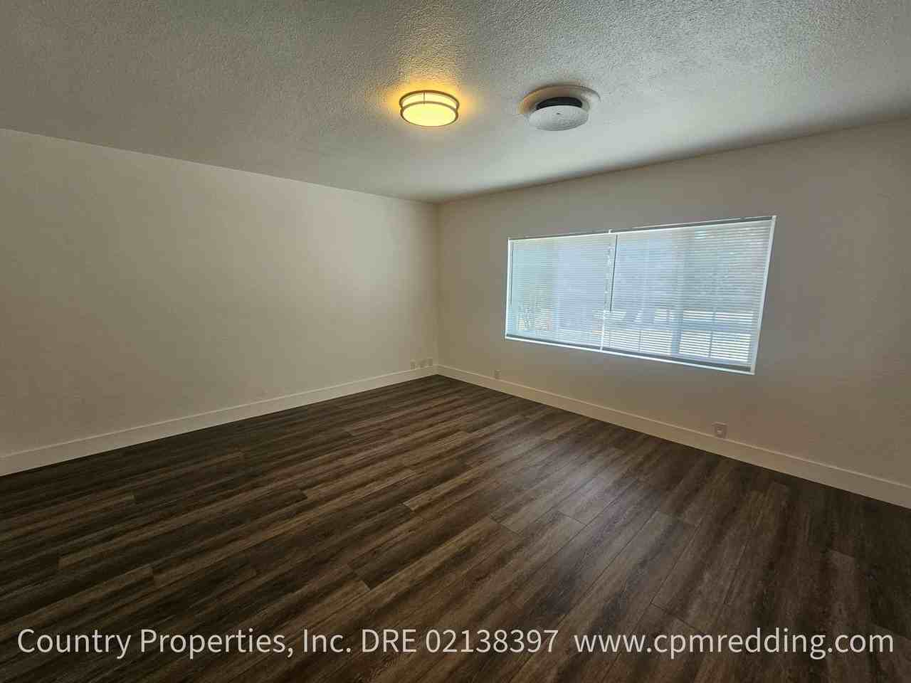 2711 Reservoir Ln - Photo 7 of 32