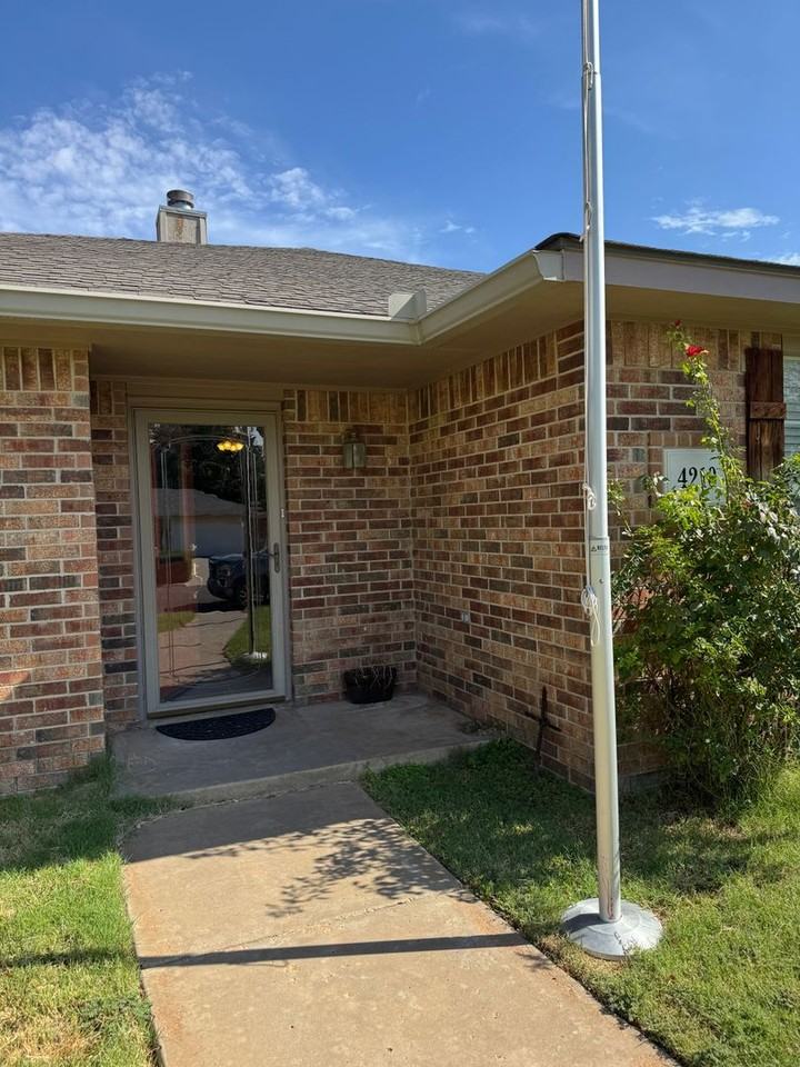 4210 Catalpa Ln - Photo 2 of 23