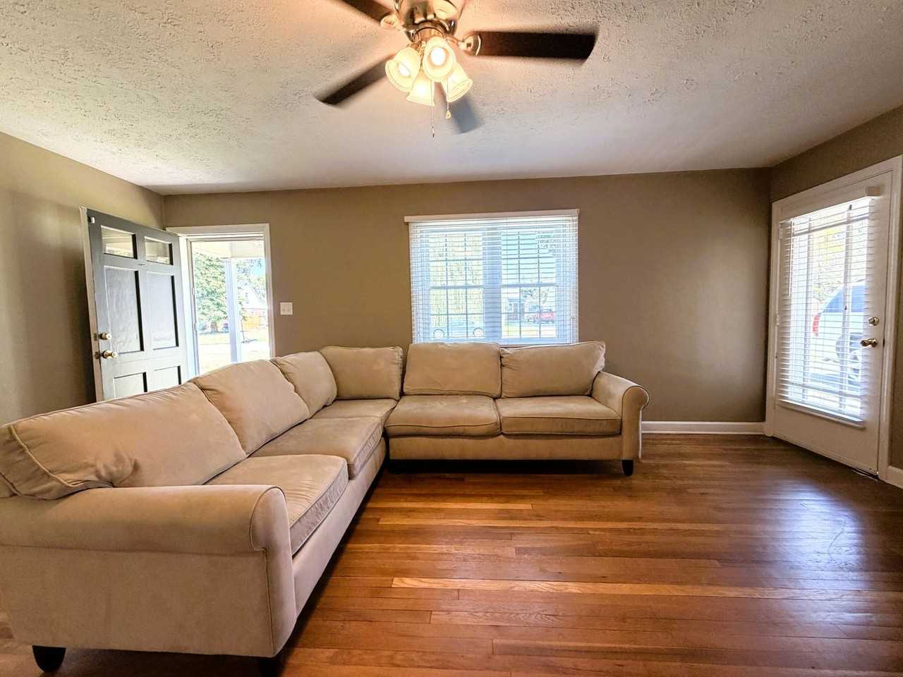 217 Kewanna Dr - Photo 2 of 45
