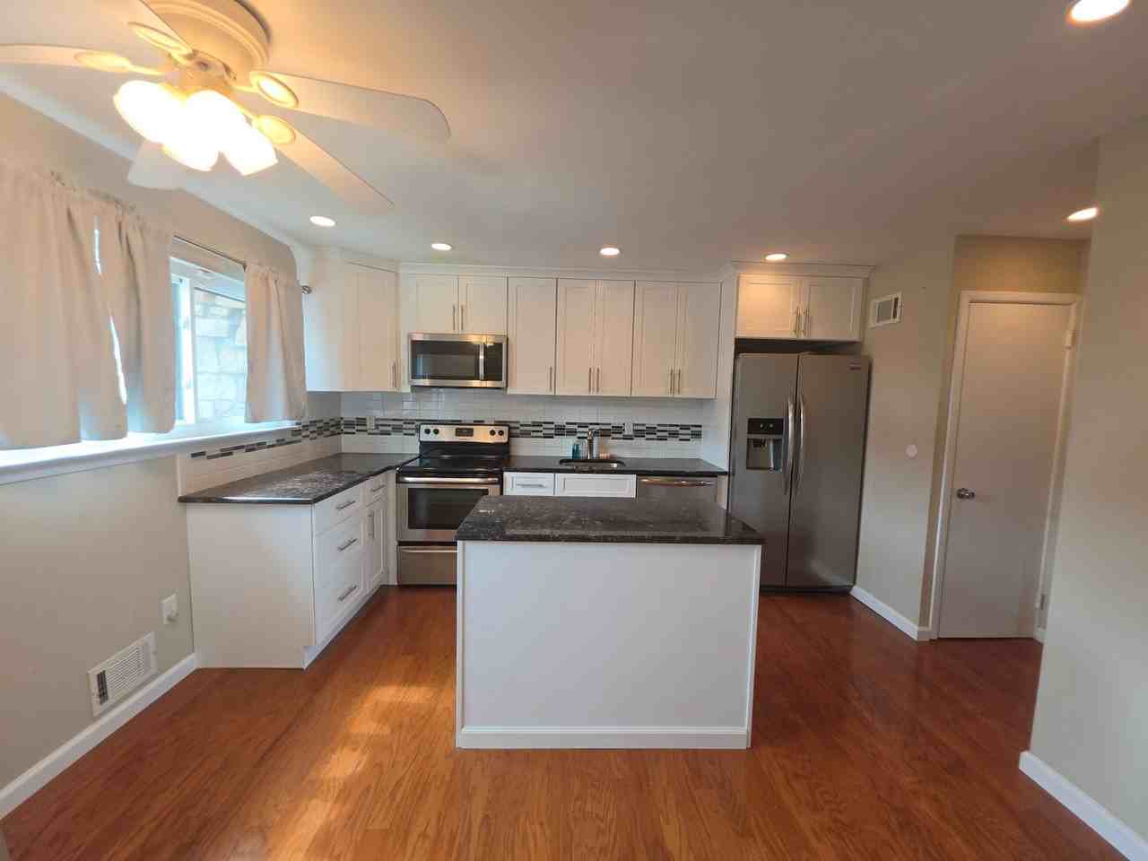 918 Merritt Dr - Photo 6 of 35