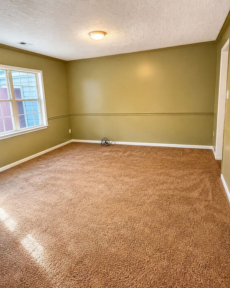 3236 Ryon Ct - Photo 3 of 9