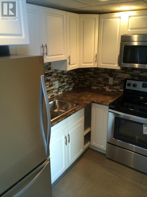 7117 114a St Lowr - Photo 2 of 5