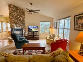 featured image of 530 Glenwood Rd