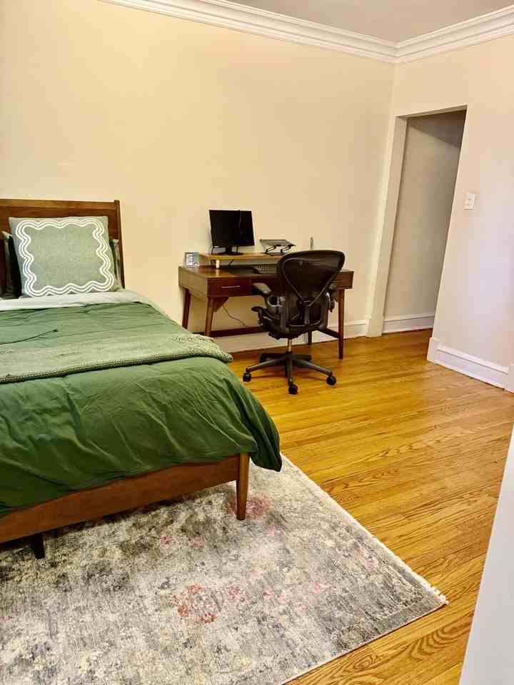 4423 W Fullerton Ave - Photo 5 of 9