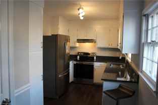 121 Charlestowne Cir - Photo 1 of 1