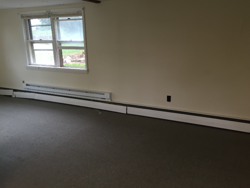 1372 E Pennsylvania Ave - Photo 4 of 10