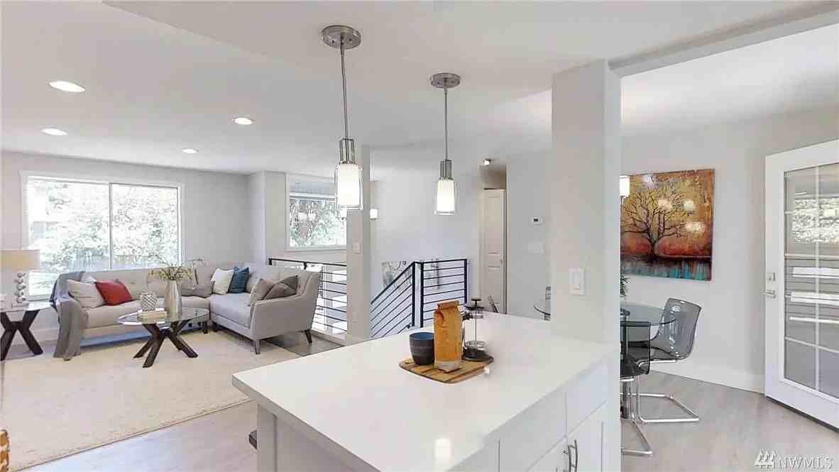 6531 117th Ave Se #1 - Photo 6 of 20