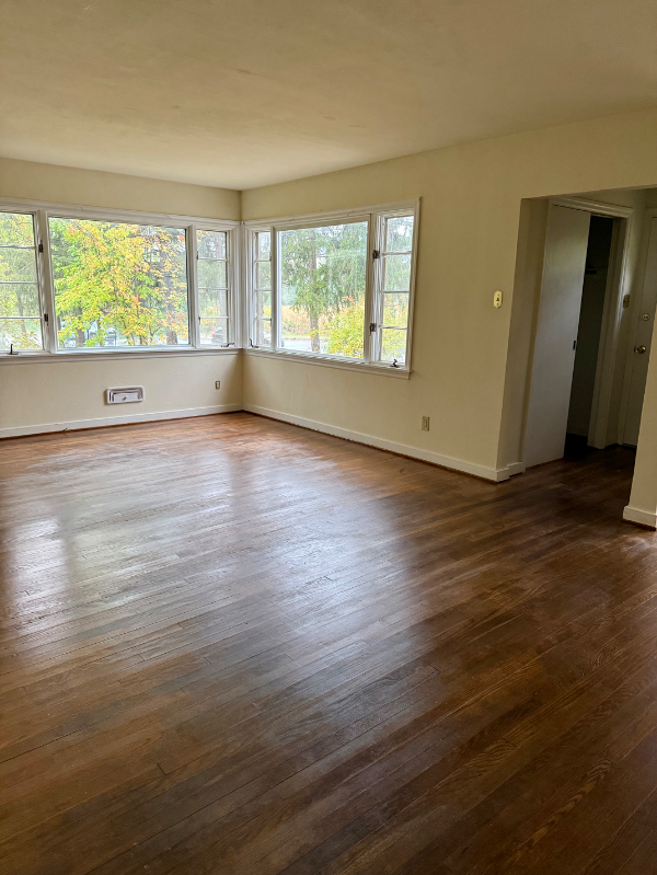 104 Warnock Rd - Photo 4 of 17