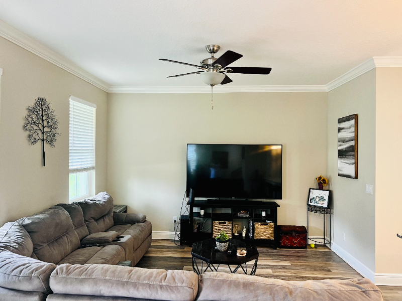 2483 E Jefferson St - Photo 5 of 23