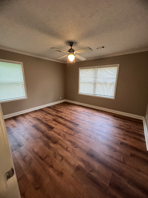 2303 Avalon Rd - Photo 7 of 18