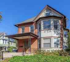 featured image of 108 High St #2ndFL